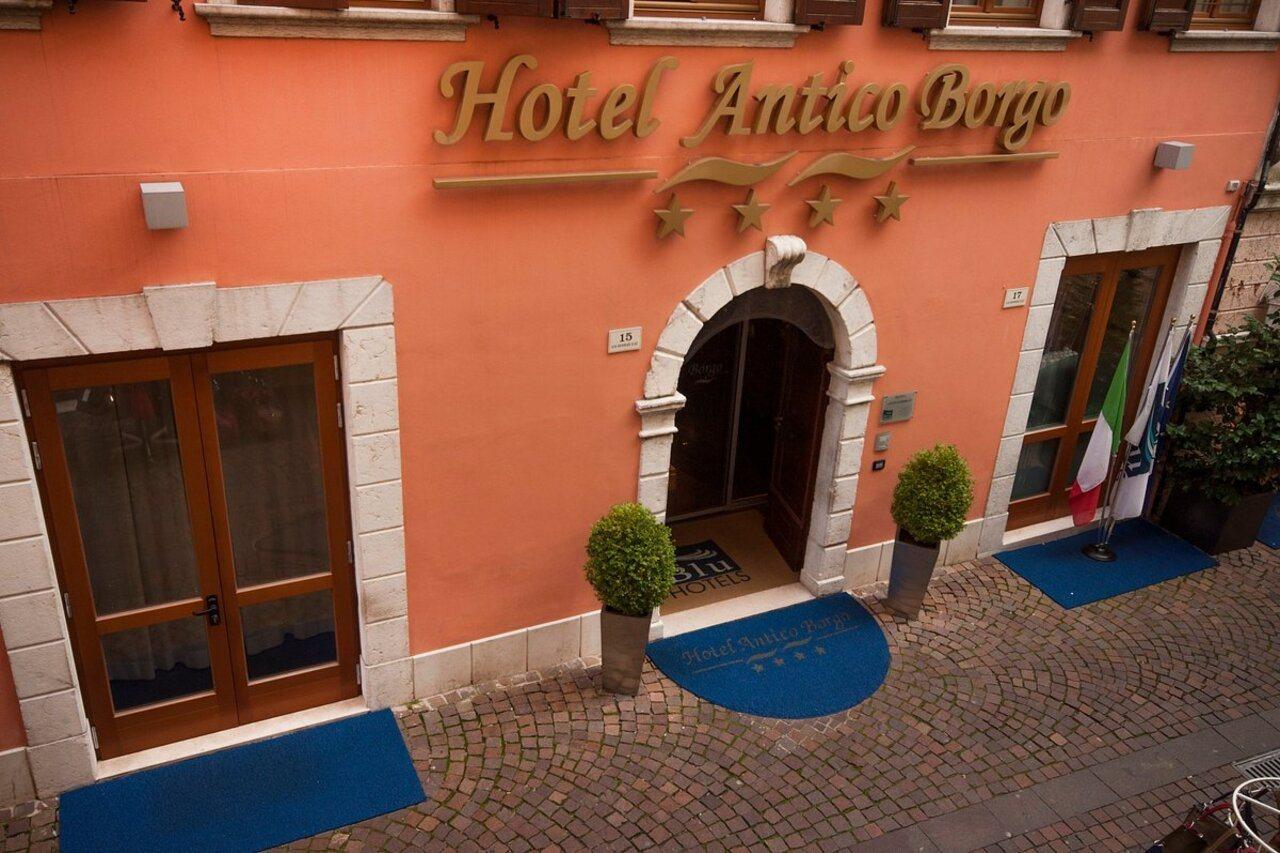 Hotel Antico Borgo Riva del Garda Exterior photo